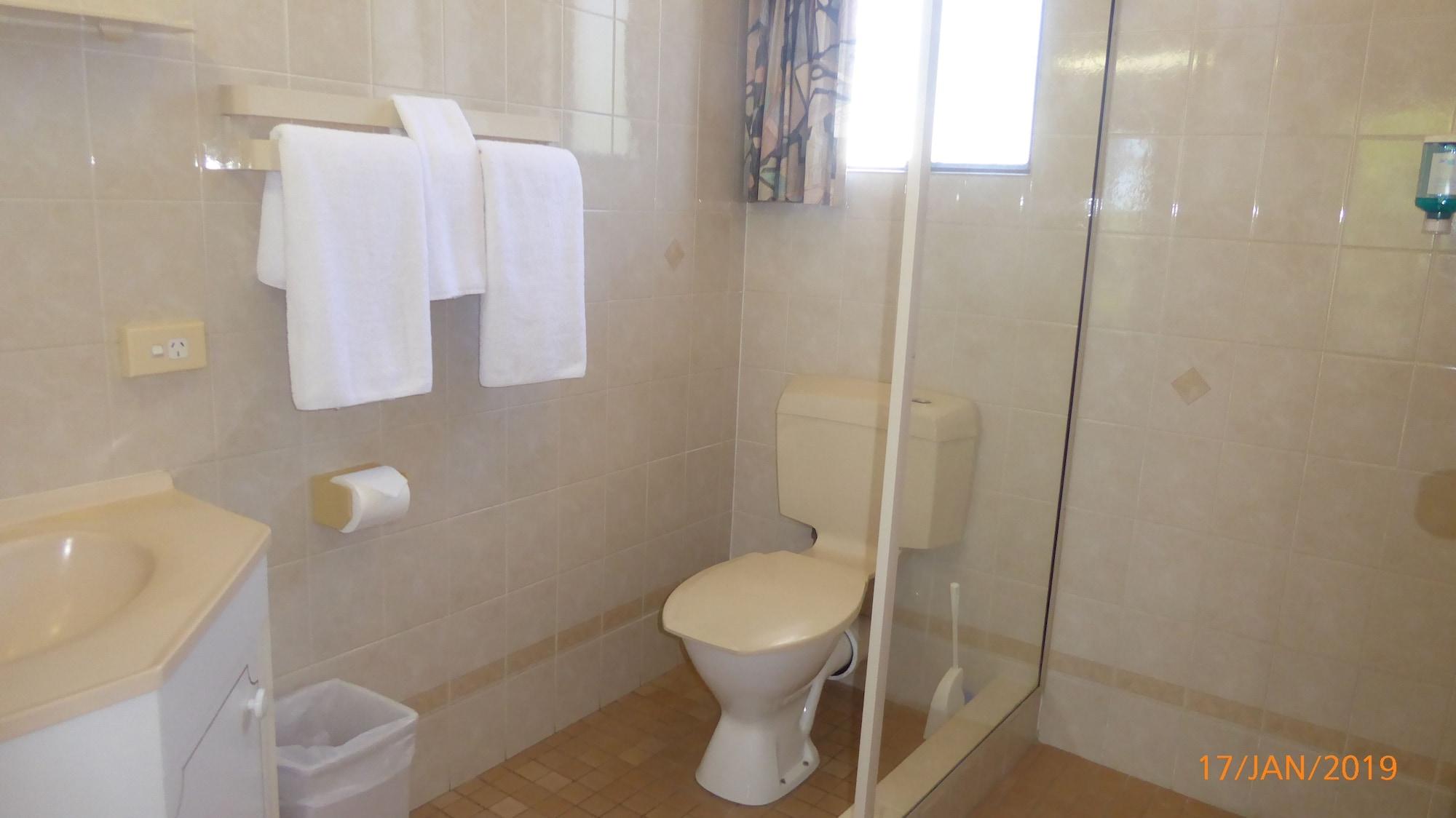 Tower Court - Adults Only Haven Motel 3*
