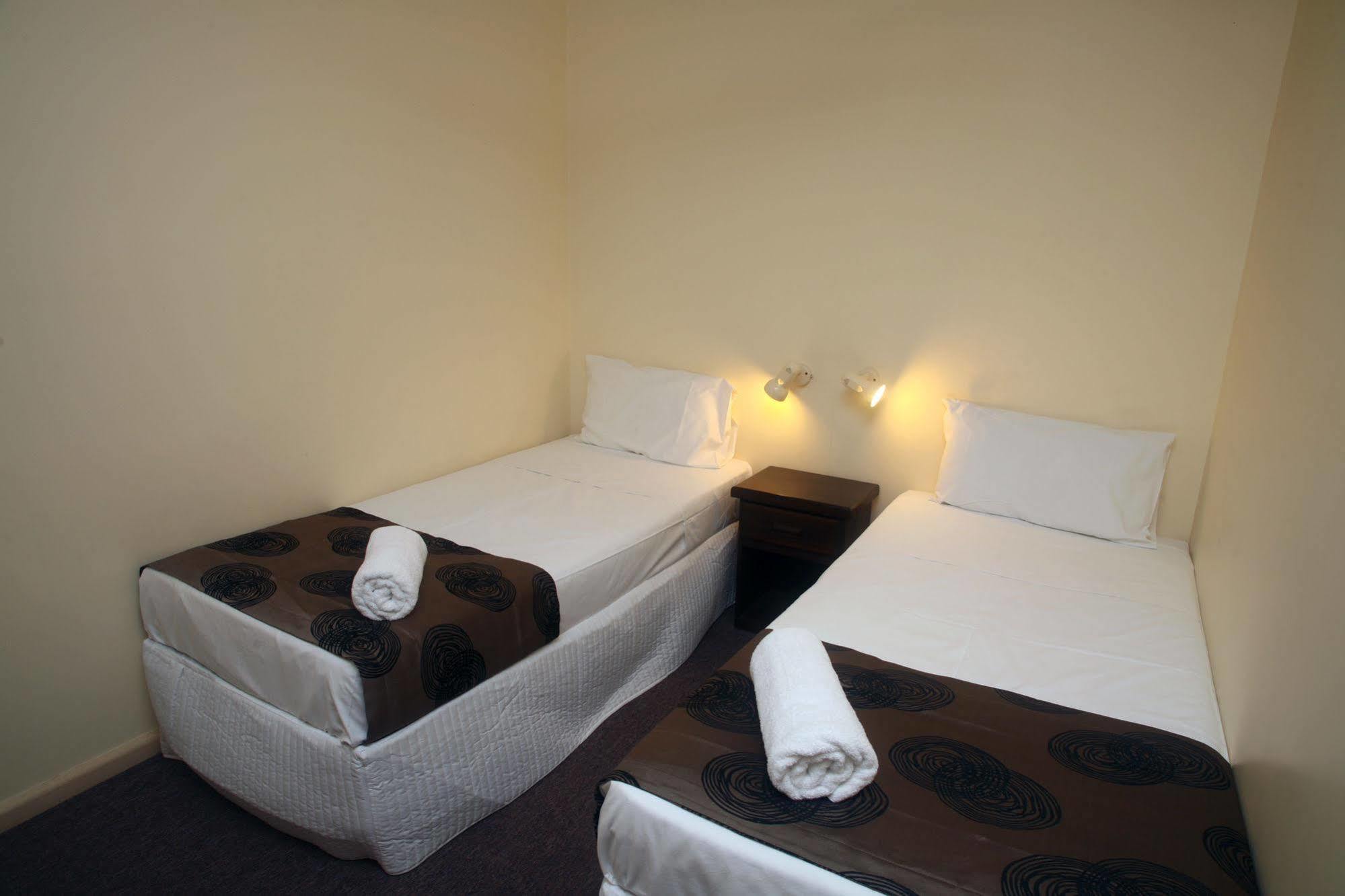 Motel Tower Court - Adults Only Haven Hervey Bay